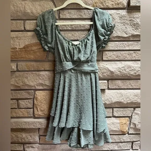 Altar’d State Haisley Layered Crossover Romper Sage Green Swiss Dot XL - Picture 12 of 14